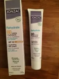Eau Eau Thermale Jonzac Rehydrate BB Crème Hydratante Haute Tolérance SPF 10 Medium - 40 ml