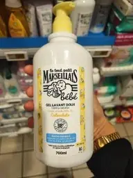 Le Le Petit Marseillais Bébé Gel Lavant Doux Corps & Cheveux Calendula - 700 ml