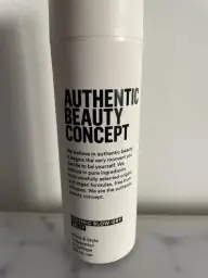 Authentic Authentic Beauty Concept Cosmic Blow-dry Jelly - Gelée Coiffante Hybride pour Brushing ou Effet Mouillé