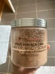 Pranaturals Pranaturals Sels Roses Exfoliants de l'Himalaya Pranaturals 500 G, Naturellement Riches en Minéraux et Vitamines Nourrisants, Gomment les Cellules de Peau Morte et Rajeunissent la Peau