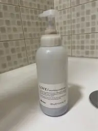 Davines Davines Davines Essential Haircare Love Smoothing Conditioner Après-shampooing Lissant pour Cheveux Indisciplinés et Frisottis - 1 L