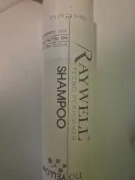 Raywell Raywell Raywell No Yellow Shampoo per Capelli per Neutralizzare i Toni Gialli - 250 ml