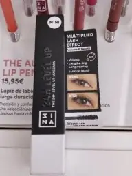 3INA 3INA Makeup - The 24h Level Up Mascara 900 (Mini) - Mascara Noir - Effet d'Allongement et de Mise en Forme - Mascara Taille de Voyage - Mascara pour les Yeux Sensibles - Vegan - Cruelty Free