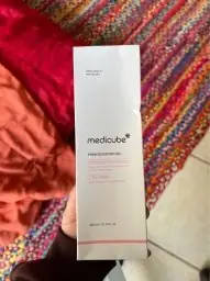 Medicube Medicube Pdrn Booster Gel Gel Hydratant pour une Peau Lumineuse et Lisse - 300 ml