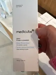 Medicube Medicube Zeo Pore Capsule Cleaning Foam - 120 g