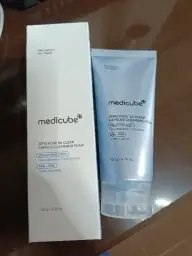 Medicube Medicube Medicube - Zero Pore sa Clear Capsule Cleansing Foam (Eu/uk Packaging) - 120 g